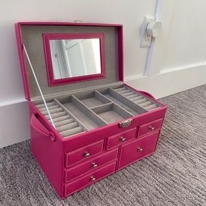 Jewellery box